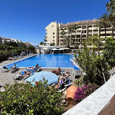 Pool View 2 Bed Duplex In Castle Harbour C207 Apartman *