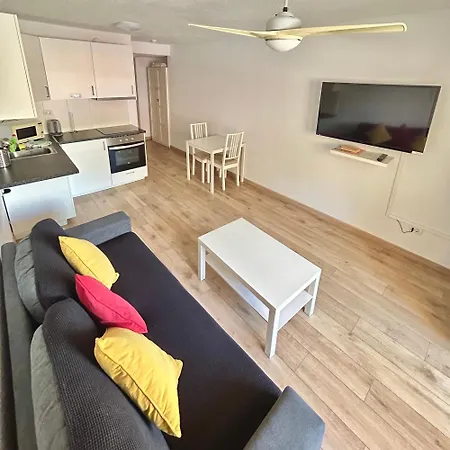 Apartamento Pool View 2 Bed Duplex In Castle Harbour C207 Los Cristianos (Tenerife)