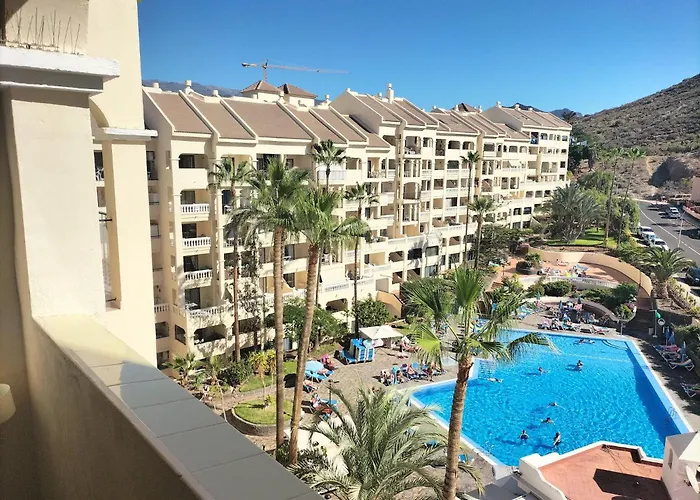 Pool View 2 Bed Duplex In Castle Harbour C207 Apartmán