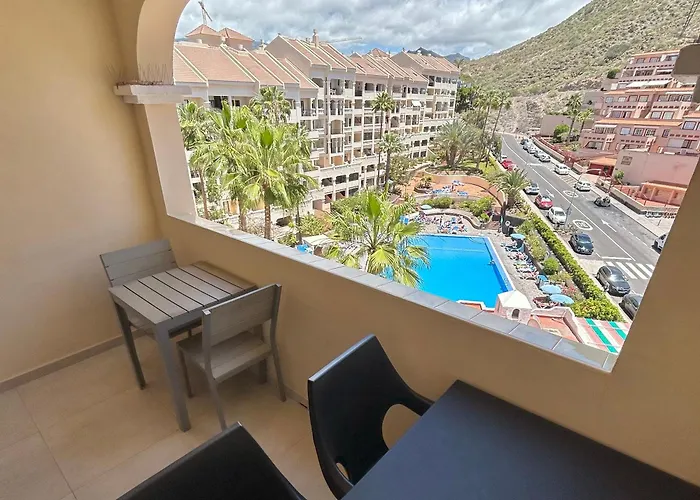 Apartmán Pool View 2 Bed Duplex In Castle Harbour C207