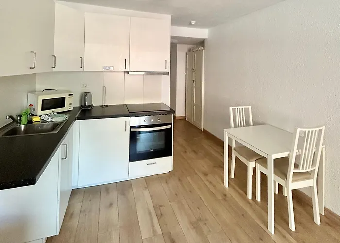 Pool View 2 Bed Duplex In Castle Harbour C207 * Los Cristianos (Tenerife)