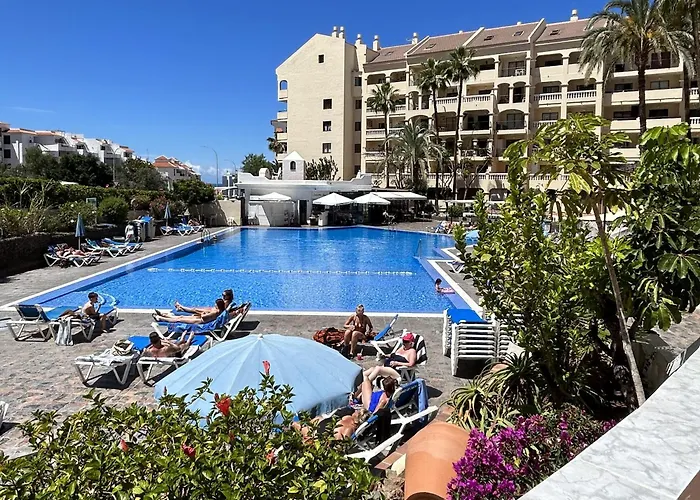 Pool View 2 Bed Duplex In Castle Harbour C207 Apartmán *